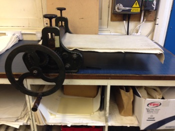 The John Jones
Etching Press
Press Bed: 75cm x 38cm